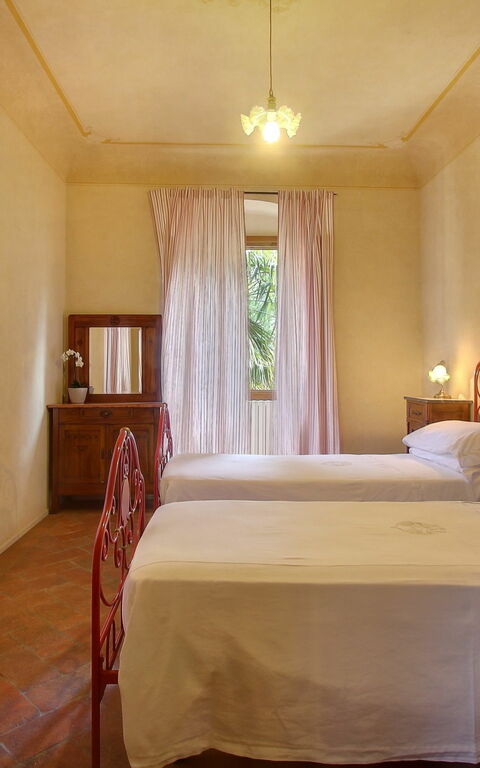 Villa Lucolena: Schlafzimmer
