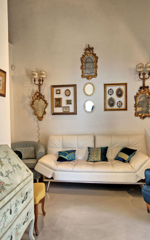 Villa Tenuta Lonciano: Wohnzimmer