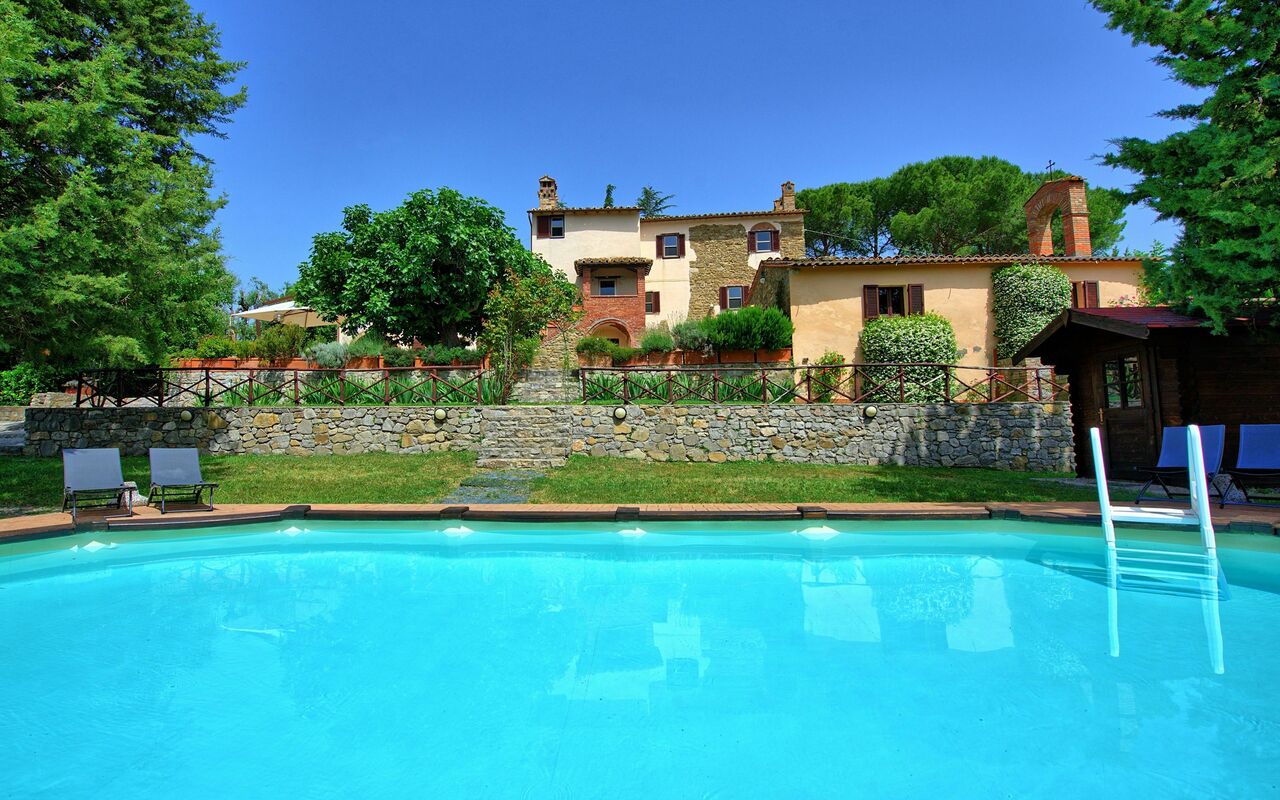 Villa Uccellaia: Schwimmbad