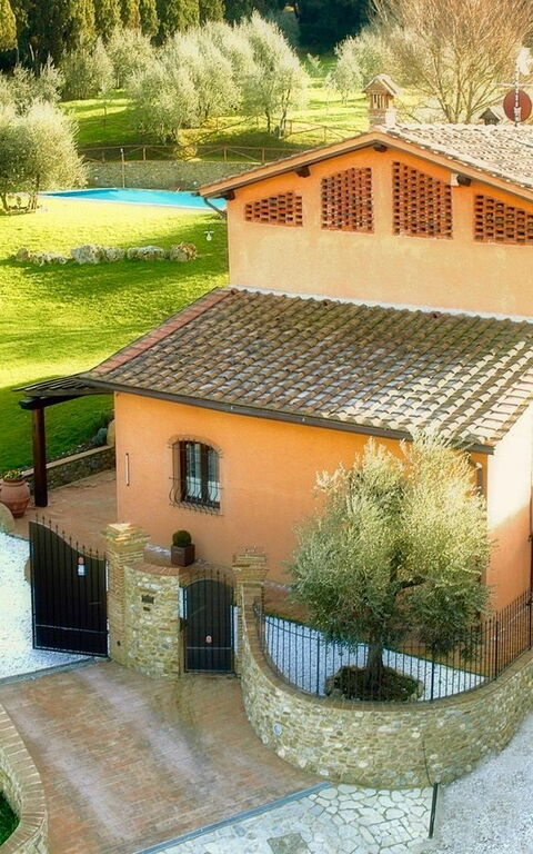 Villa Nora: Außen, Garten