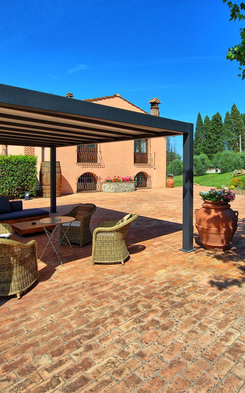 Villa Nora: Balkon / Terrasse / Patio, Draussen