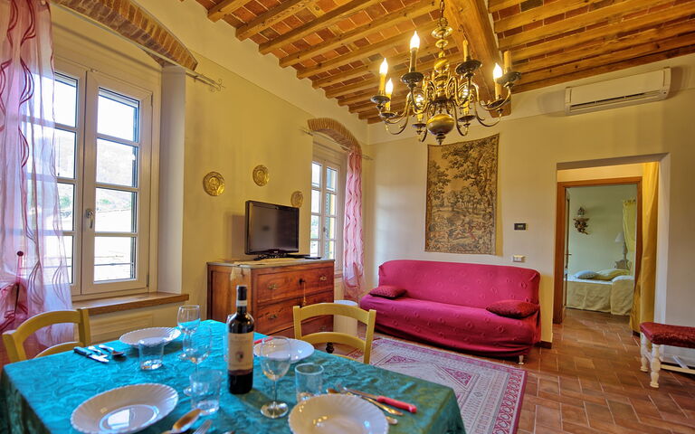 Unterkunft Flavia 5: Esszimmer, Wohnzimmer