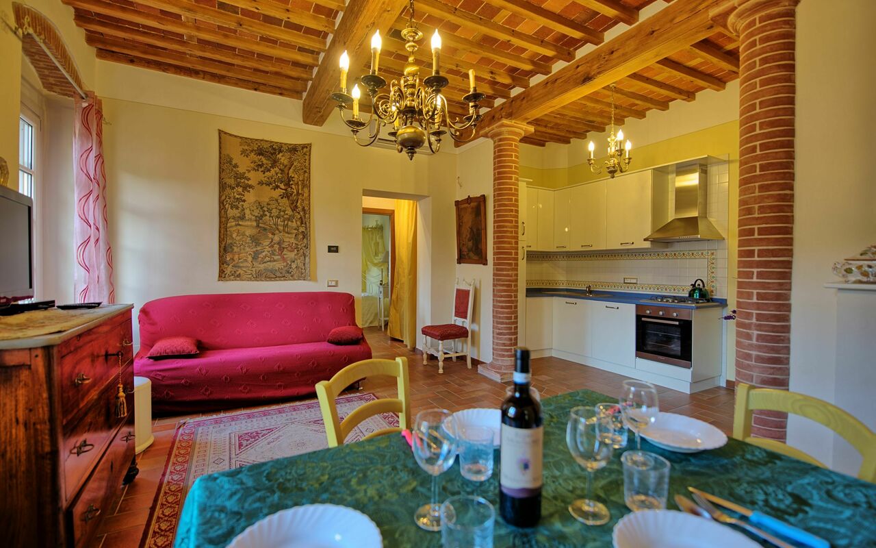 Unterkunft Flavia 5: Esszimmer, Küche, Wohnzimmer