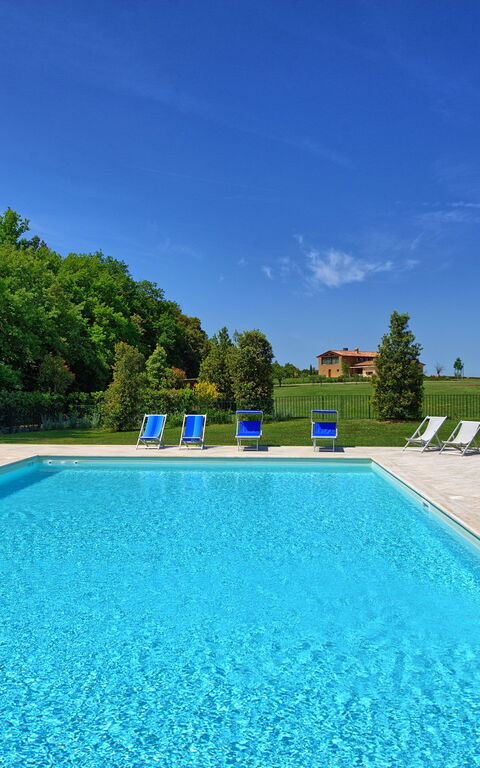 Montaione: Schwimmbad