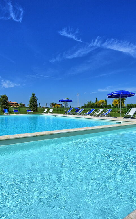 Montaione: Schwimmbad