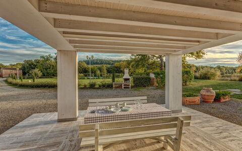 Unterkunft Fornace 1: Außen, Garten