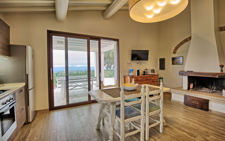 Unterkunft Fornace 2: Esszimmer, Küche, Wohnzimmer