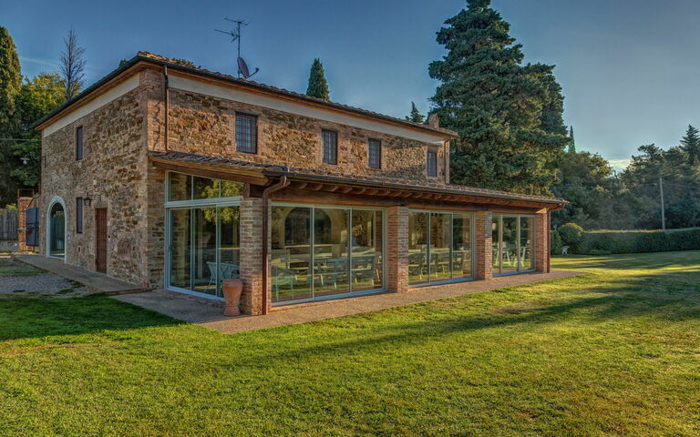 Montaione: Außen, Garten