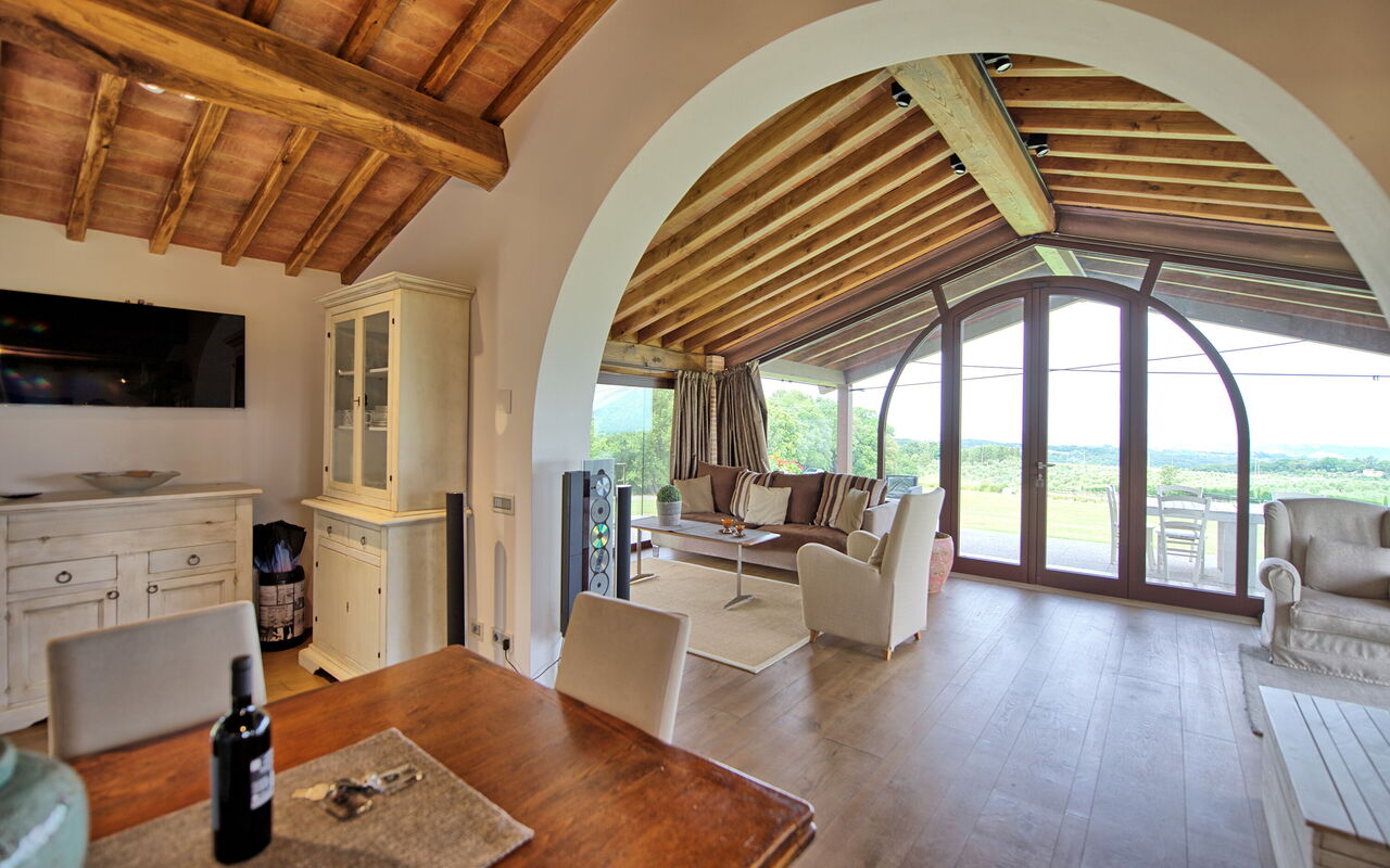 Unterkunft Marcello: Esszimmer, Wohnzimmer