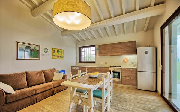 Unterkunft Fornace 2: Esszimmer, Küche, Wohnzimmer