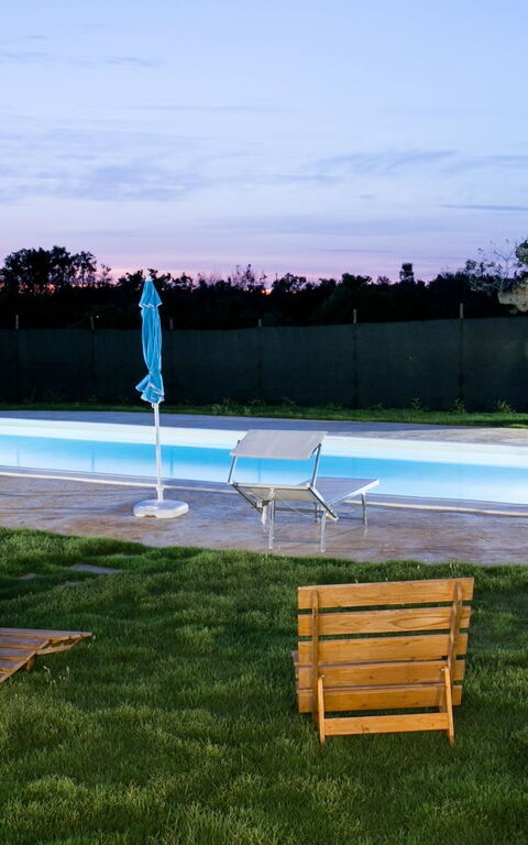 Trullo Torre Suda: Draussen, Garten, Schwimmbad