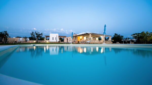 Trullo Torre Suda: Schwimmbad