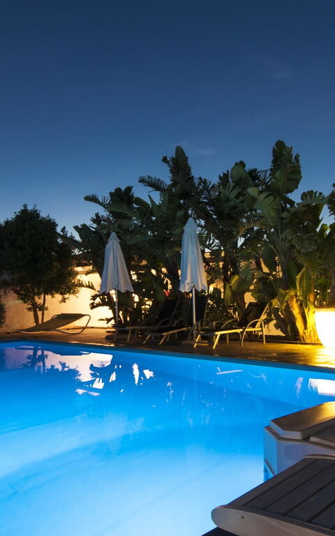 Cotriero: Garten, Schwimmbad