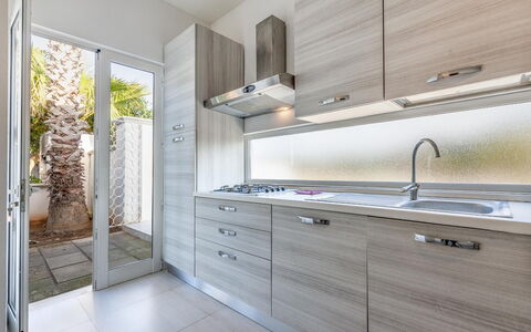 Unterkunft Cotriero Crystal: Haupteingang, Küche