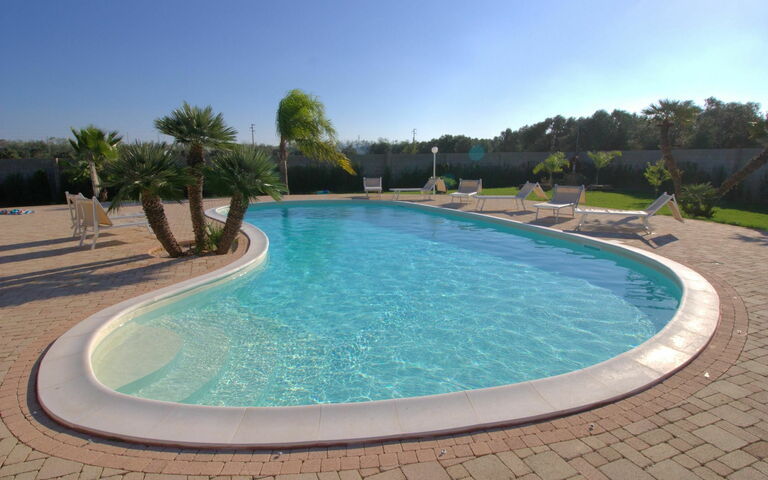 Meadow Luxury Villa: Schwimmbad