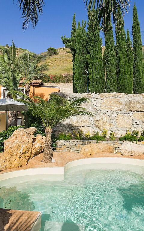 Villa Agorà: Garten, Schwimmbad