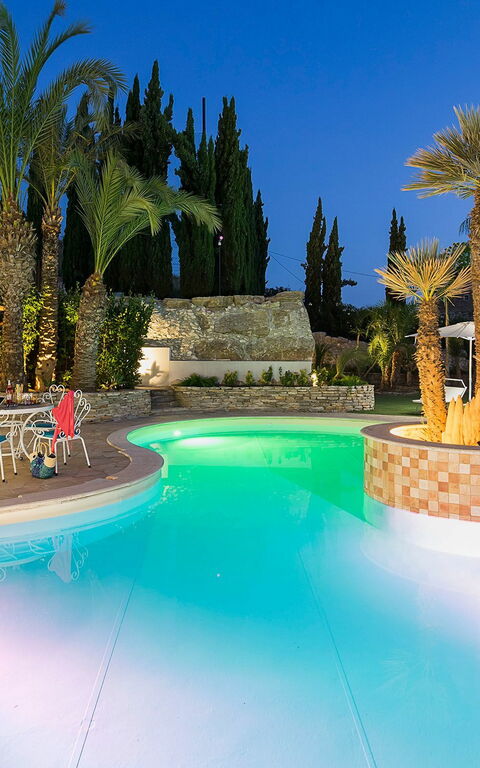 Villa Agorà: Garten, Schwimmbad