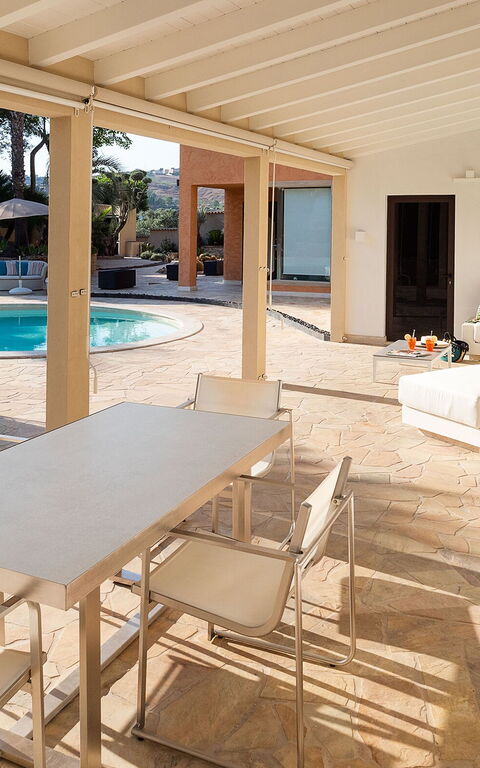 Villa Agorà: Draussen