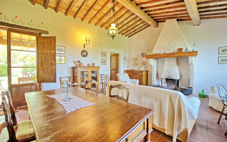 Villa Sarteano: Esszimmer, Wohnzimmer