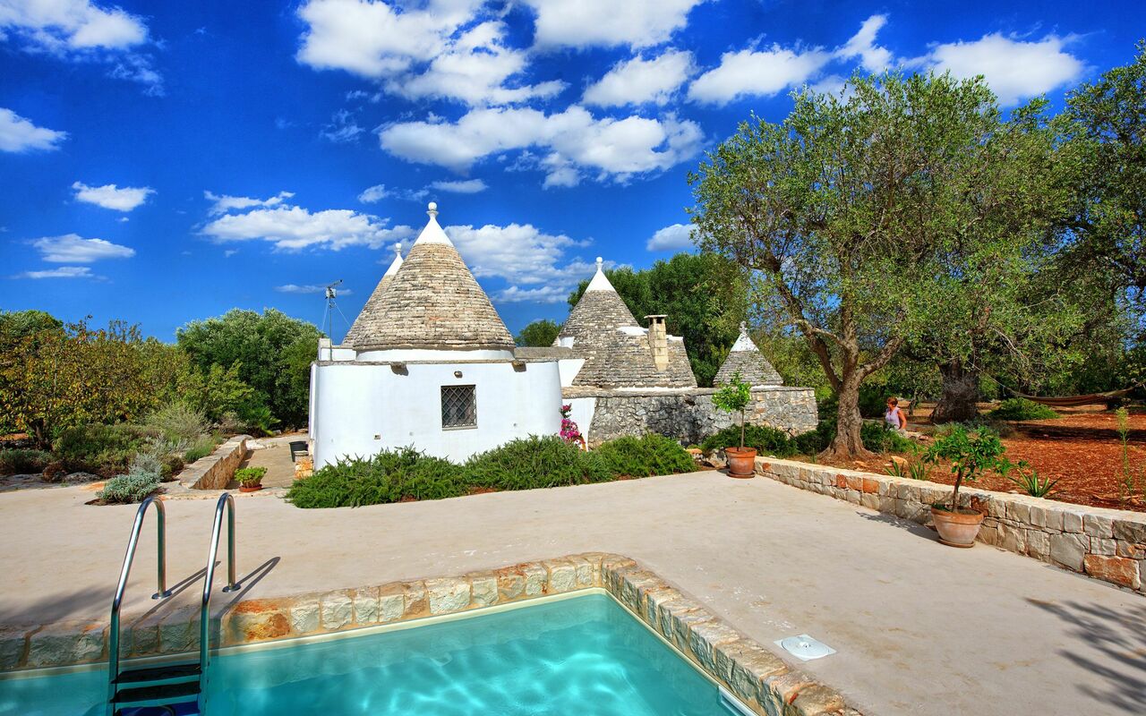Trullo Pascarosa: Garten, Schwimmbad