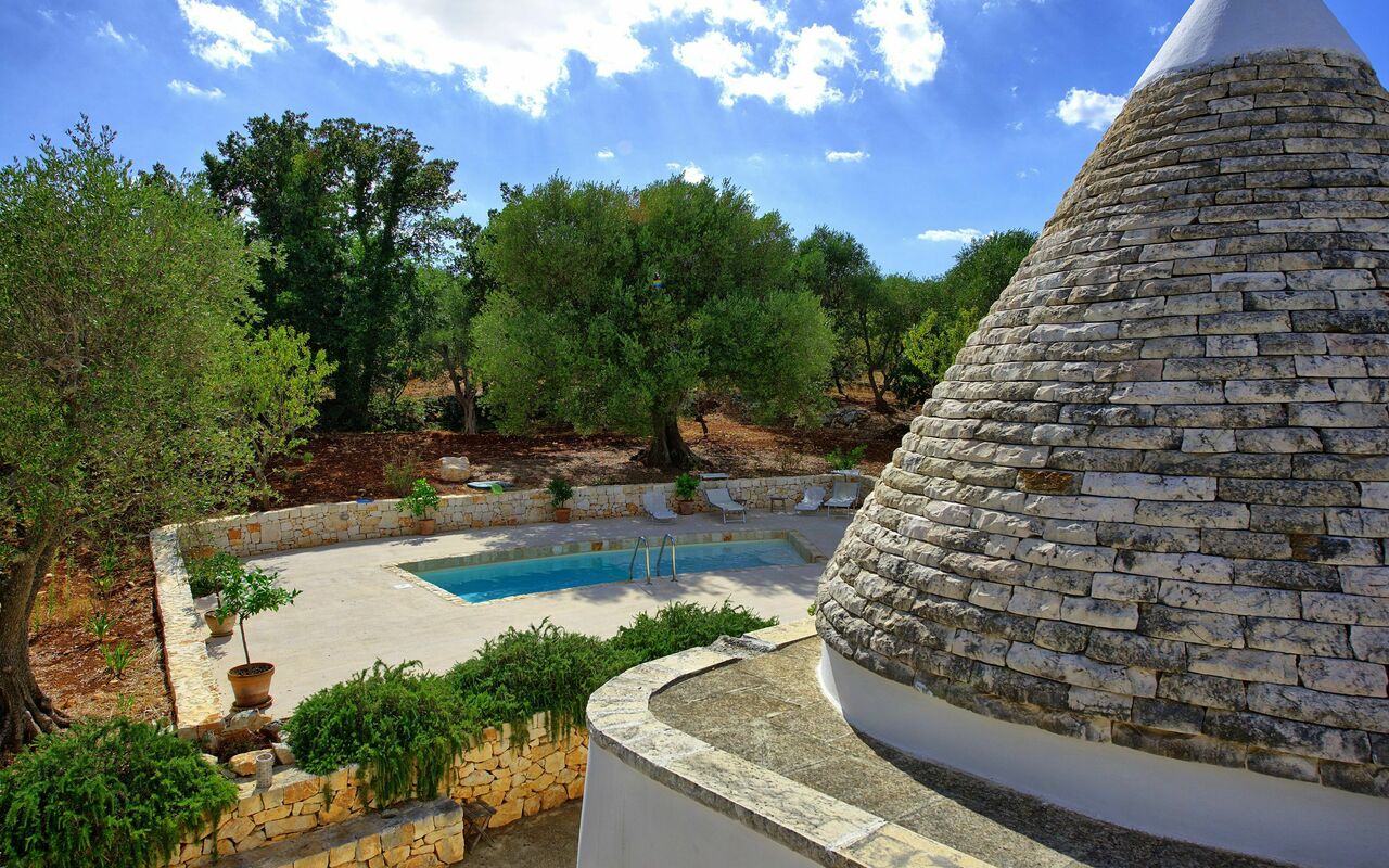 Trullo Pascarosa: Ansichten