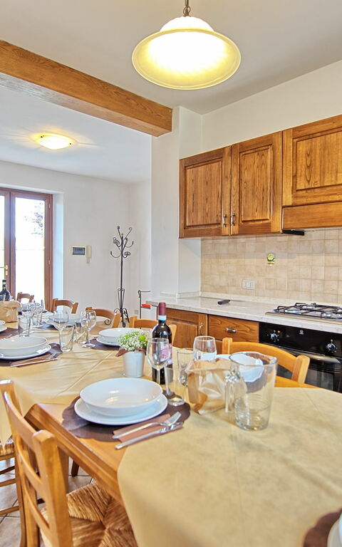 Casale Daniele: Esszimmer, Küche