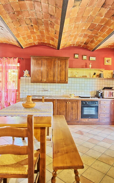 Villa Mario: Esszimmer, Küche