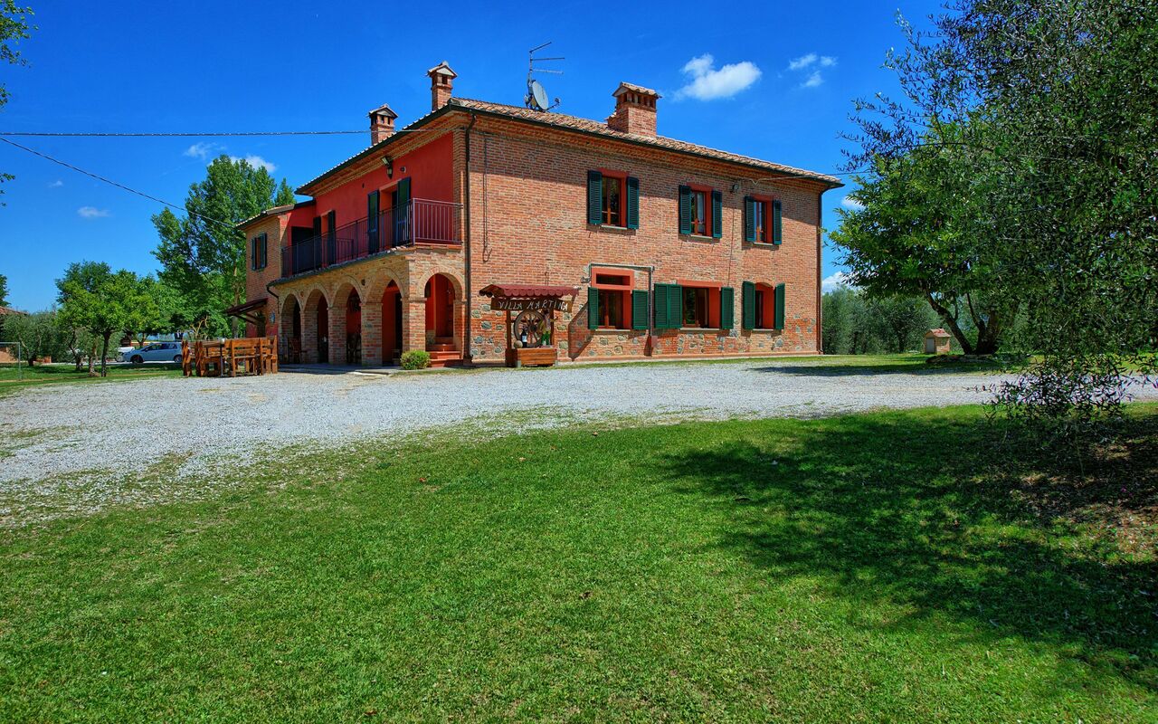 Villa Mario: Außen, Garten