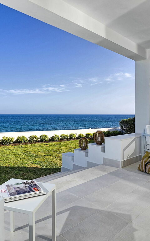 Marisol: Draussen, Garten