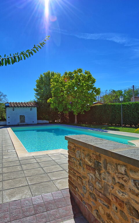 Casale Tiziano: Garten, Schwimmbad