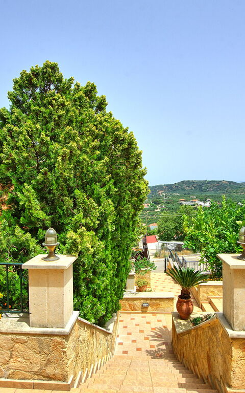 Villa Sevi Grande: Draussen, Garten