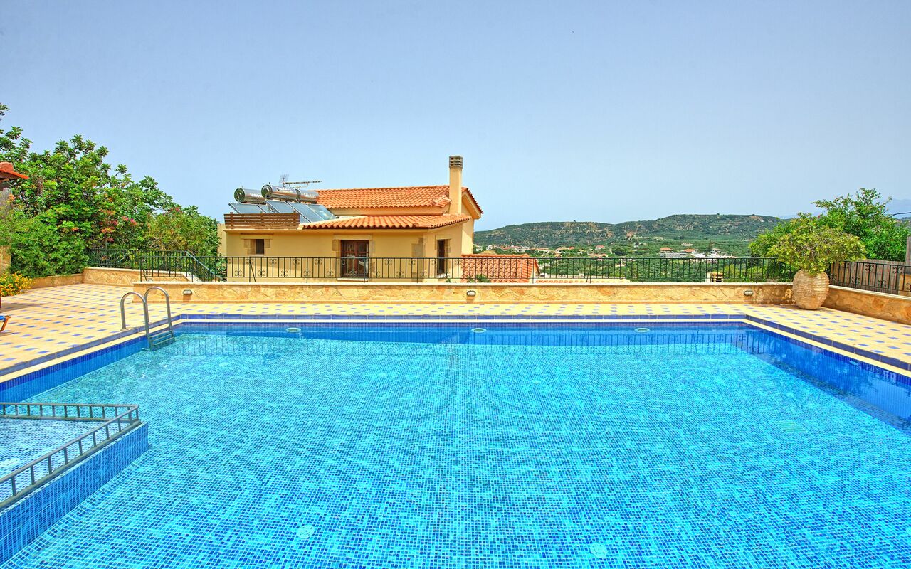 Villa Sevi Grande: Schwimmbad