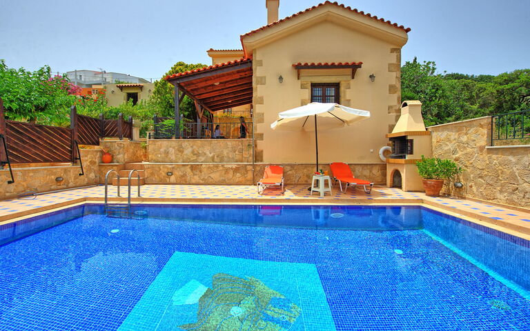 Villa Romantic Sevi: Schwimmbad