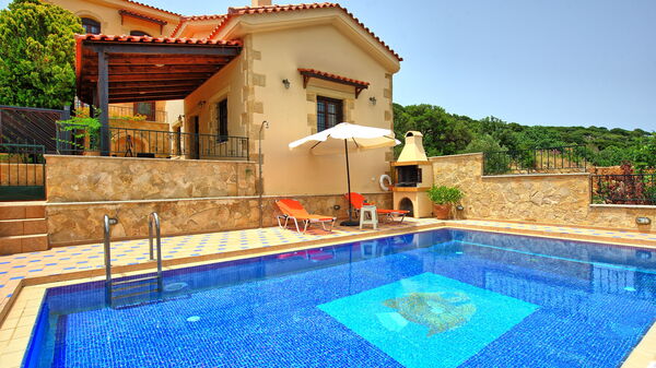 Villa Romantic Sevi: Schwimmbad