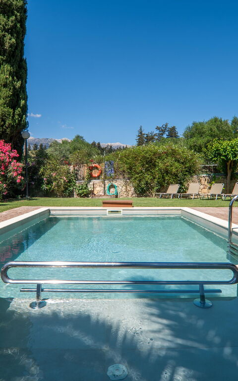 Villa Vrisses: Außen, Draussen, Garten, Schwimmbad