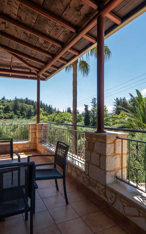 Villa Vrisses: Außen, Balkon / Terrasse / Patio, Draussen, Schwimmbad