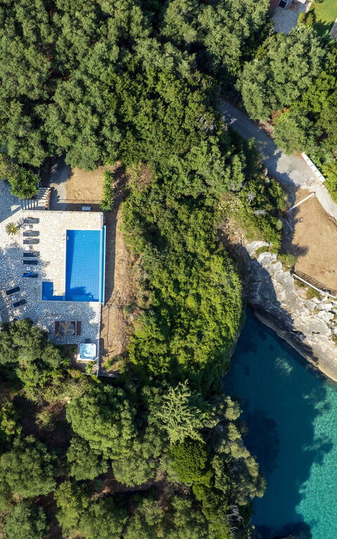 Beachfront Villa Seasun: Ansichten, Draussen, Schwimmbad