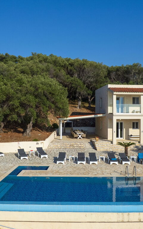 Beachfront Villa Seasun: Außen, Draussen, Schwimmbad