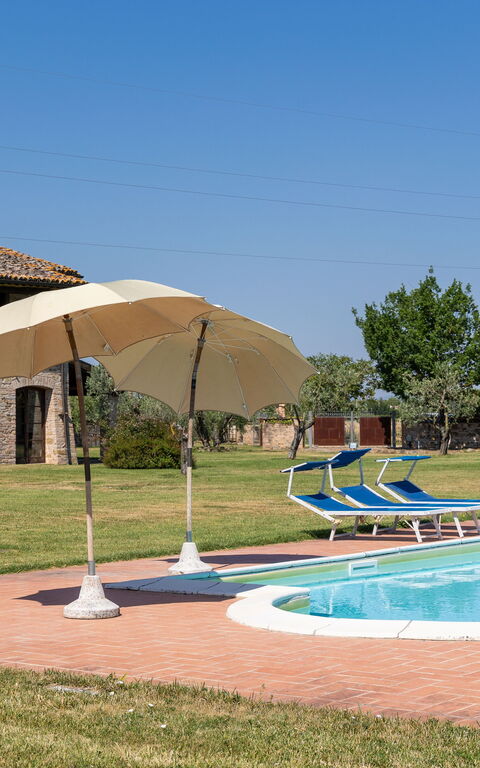 Villa Assisi: Außen, Draussen, Garten, Schwimmbad