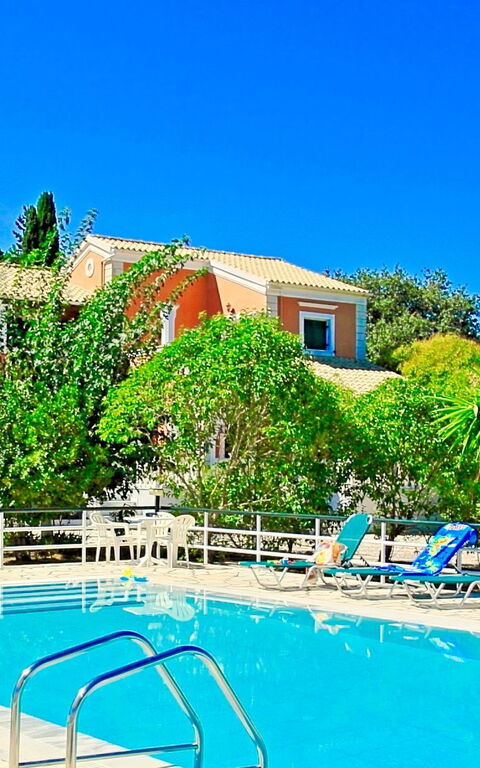 Beach Villa Nancy: Garten, Schwimmbad