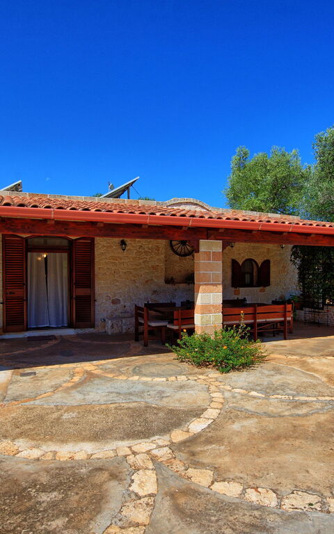 Lamia Santo Arcangelo: Außen