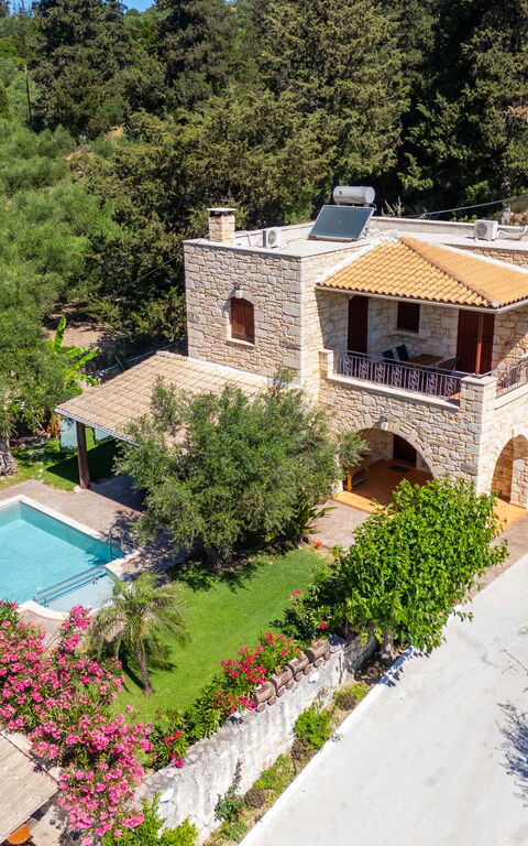 Villa Nipos: Außen, Draussen, Garten, Schwimmbad