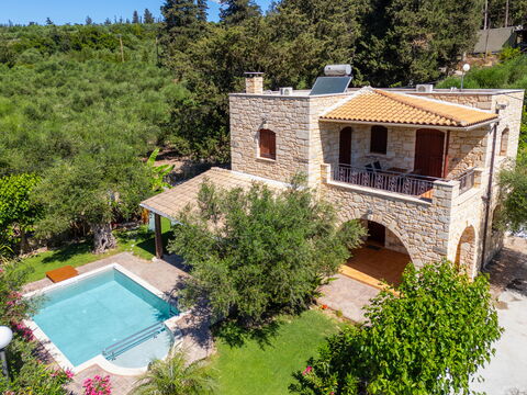 Villa Nipos