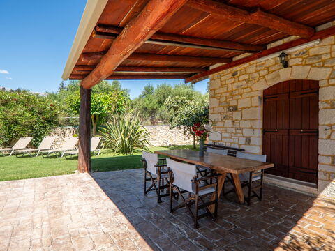 Villa Nipos