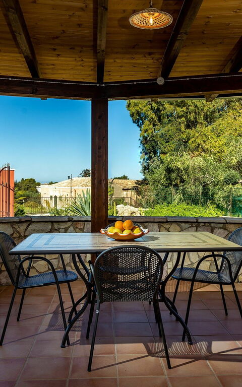 Villa Del Golfo: Draussen