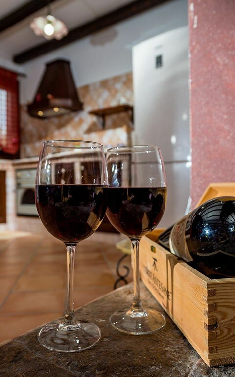 Villa Del Golfo: Esszimmer, Küche, Wohnzimmer