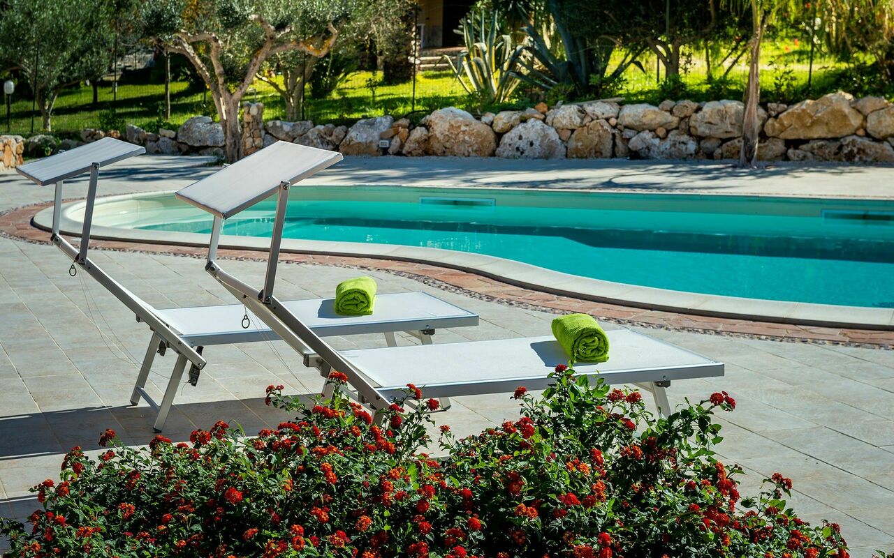 Villa Del Golfo: Schwimmbad