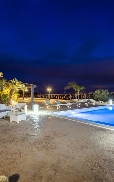 Villa Mare e Monti: Schwimmbad