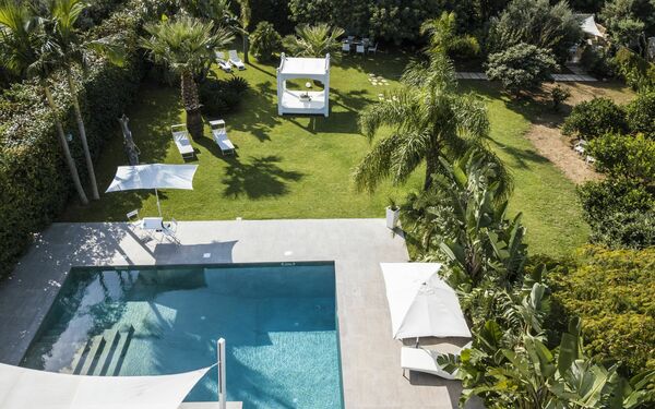 Villa Denari: Ansichten, Draussen, Schwimmbad