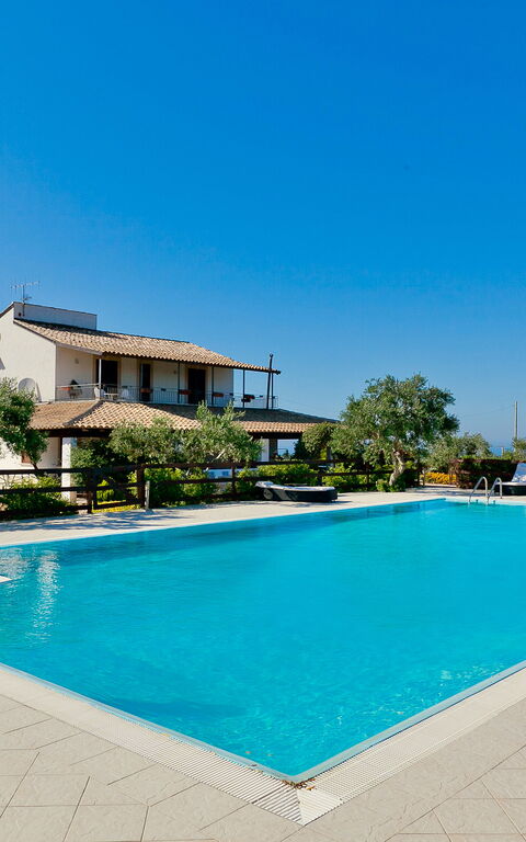 Tenutersa: Außen, Draussen, Schwimmbad